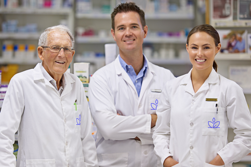 Tres farmacéuticos Akuro partners